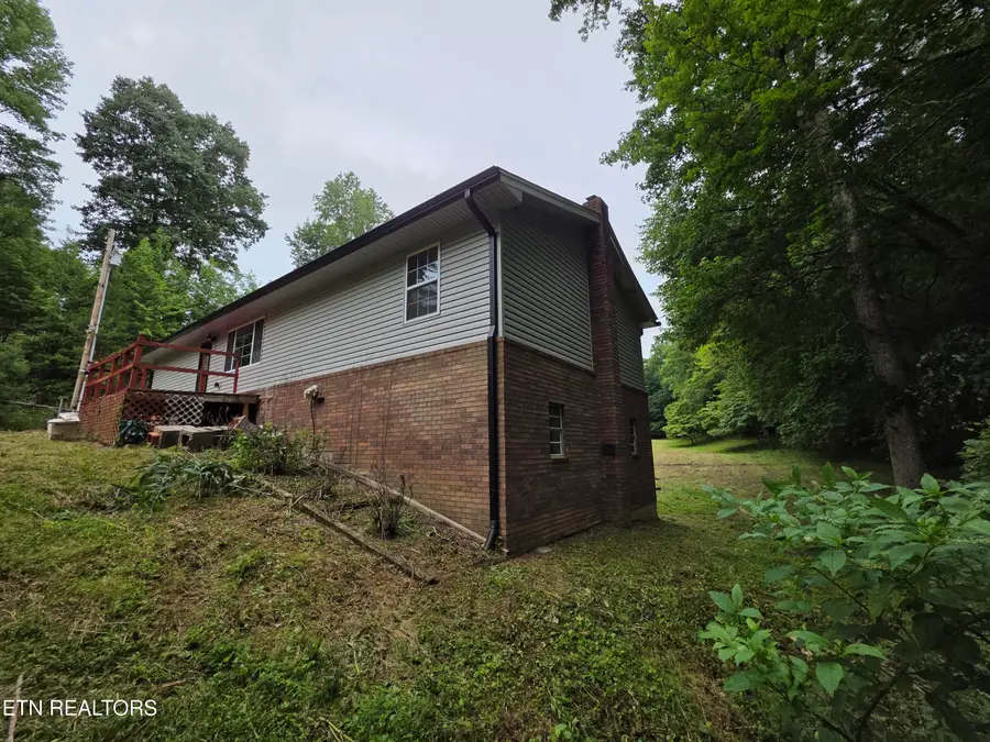 425 Ashe Cabin Hollow Rd, Harriman, TN 37748 - #2