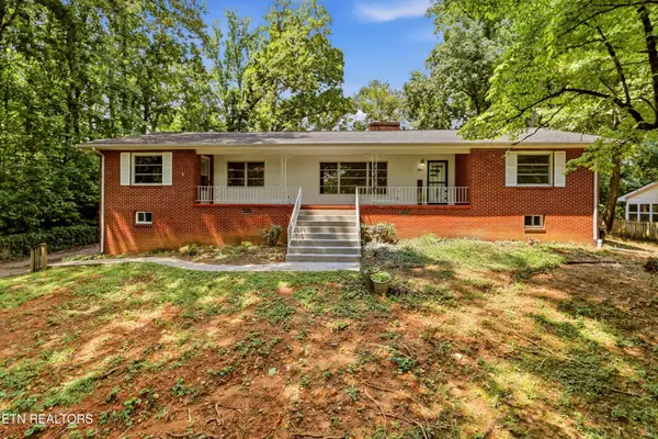 5211 Pinnacle Drive, Knoxville, TN 37914