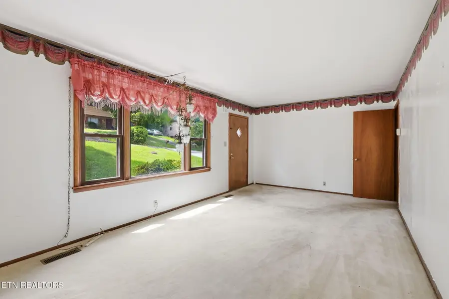 3219 Lay Ave, Knoxville, TN 37914 - #3