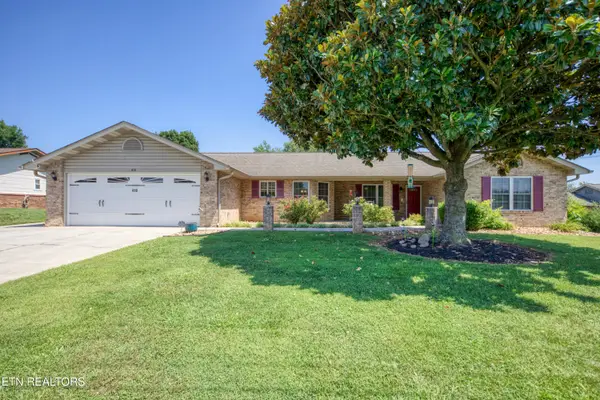 418 Woods View Circle, Kodak, TN 37764