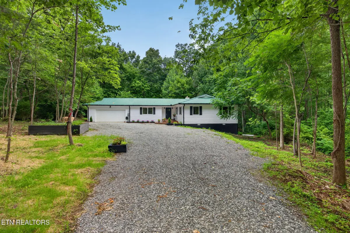 41 Jump Off Pl Place, Monterey, TN 38574 - #1