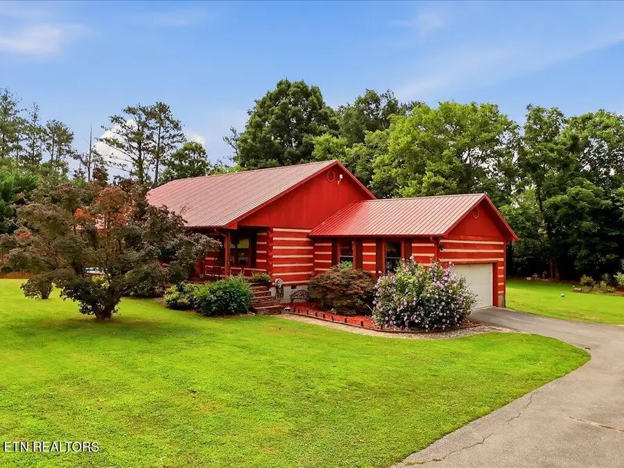 855 Chestnut Grove Circle, Dandridge, TN 37725 - #2