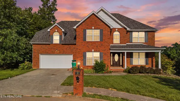 8342 Bay Garden, Knoxville, TN 37938
