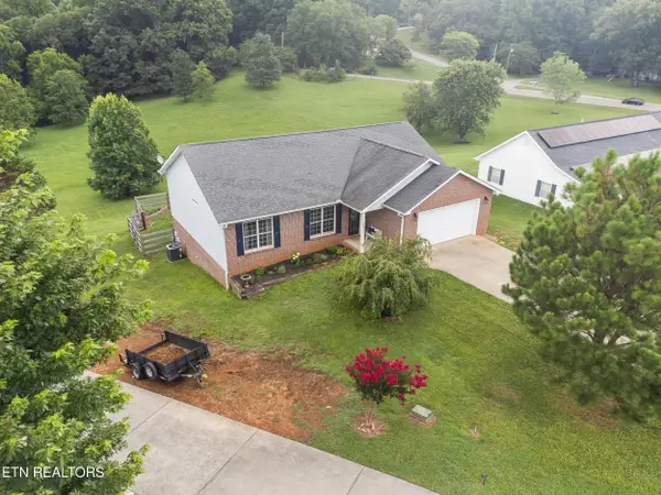 3861 Valentine Rd, Maryville, TN 37804