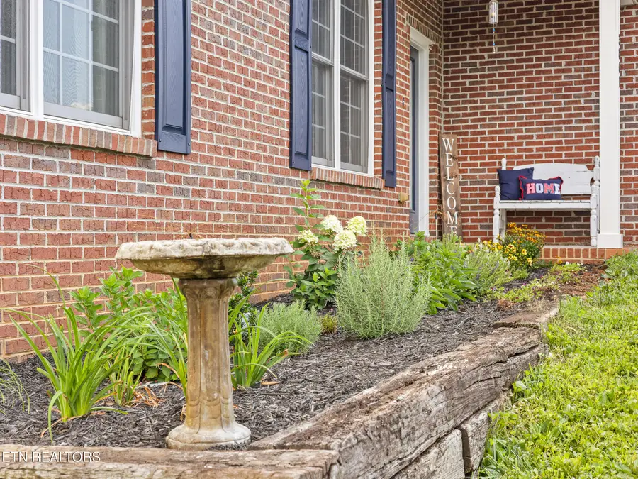 3861 Valentine Rd, Maryville, TN 37804 - #3