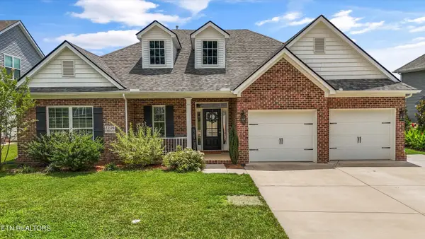 2236 Waterstone Blvd, Knoxville, TN 37932