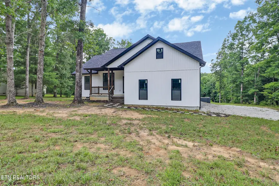 528 St Anthony Drive, Jamestown, TN 38556 - #2
