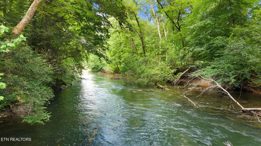800 Reynolds Bridge Rd, Benton, TN 37307 - #2