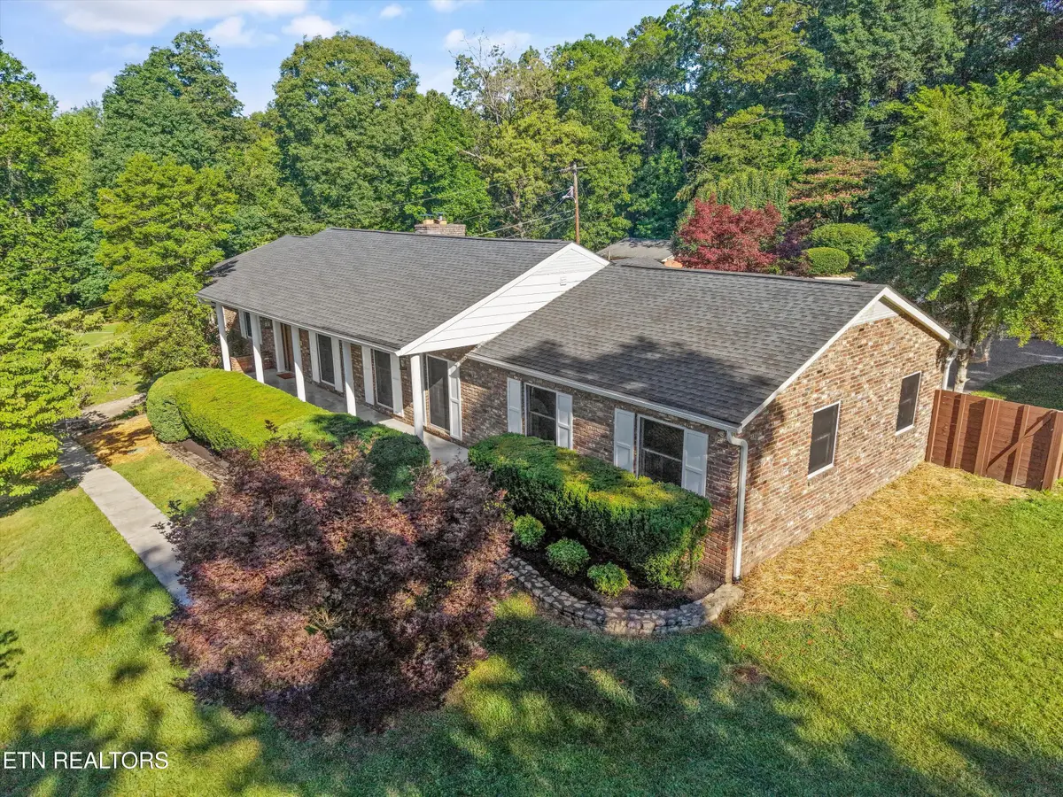 5226 Luttrell Rd, Knoxville, TN 37918 - #1