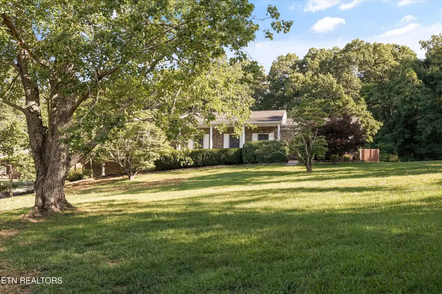 5226 Luttrell Rd, Knoxville, TN 37918 - #3