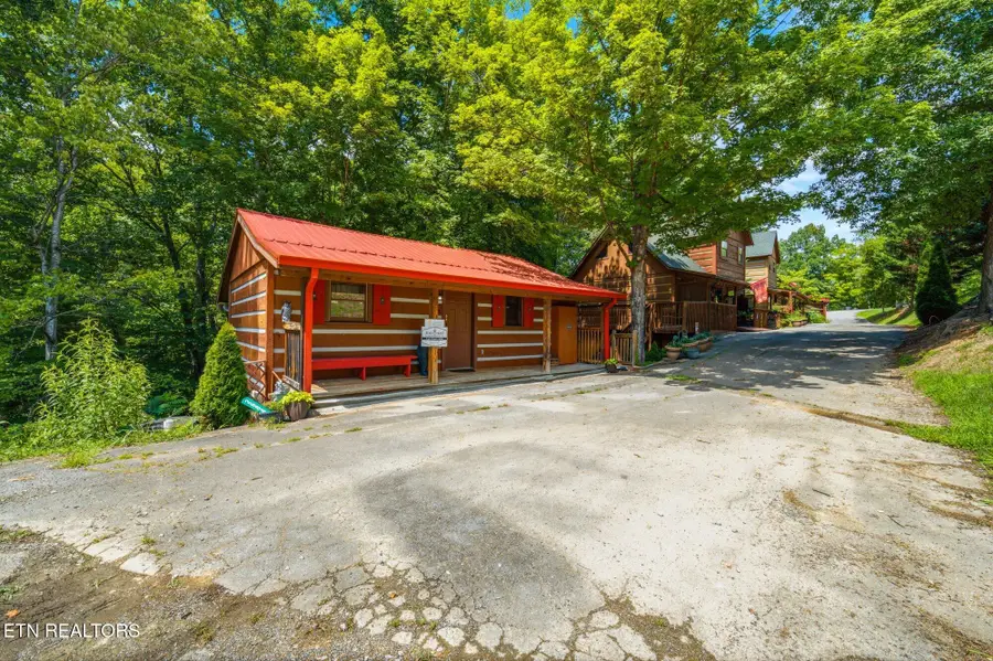 2684 Valley Heights Drive, Pigeon Forge, TN 37863 - #3