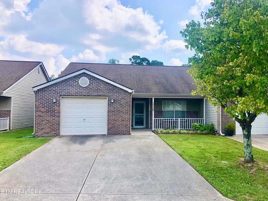 10024 Greylock Way, Knoxville, TN 37931 - #2