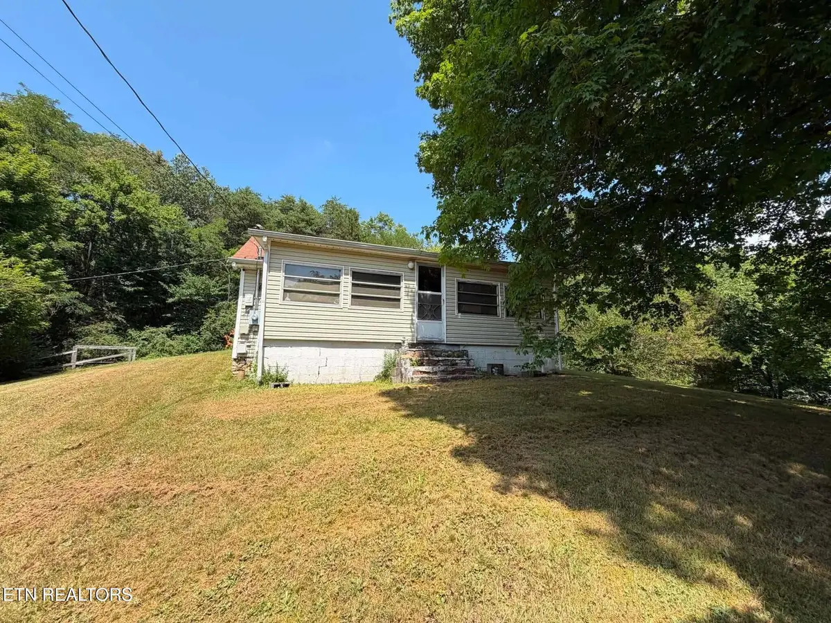 1218 Breazeale Rd, Lenoir City, TN 37771 - #1