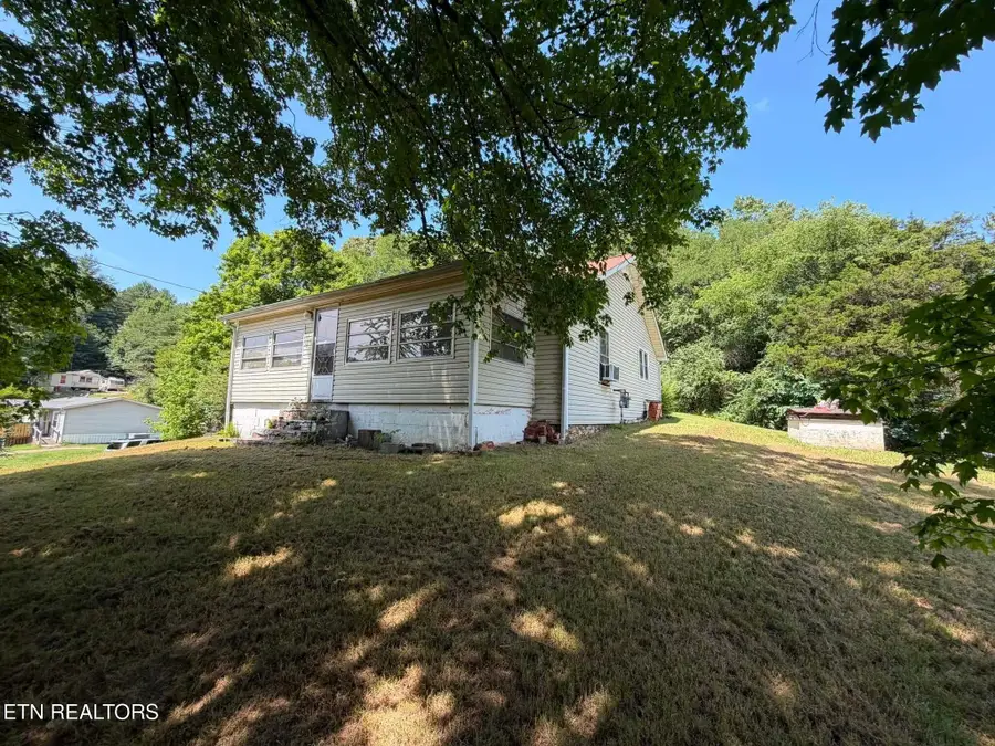1218 Breazeale Rd, Lenoir City, TN 37771 - #2