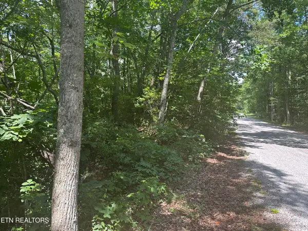 609 Saint George Drive, Crossville, TN 38558