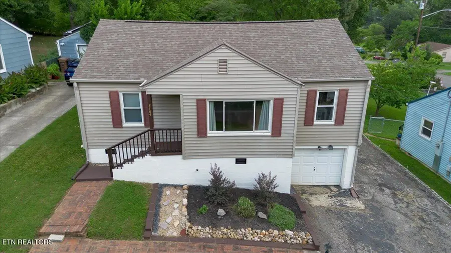 2104 N Park Blvd, Knoxville, TN 37917 - #2