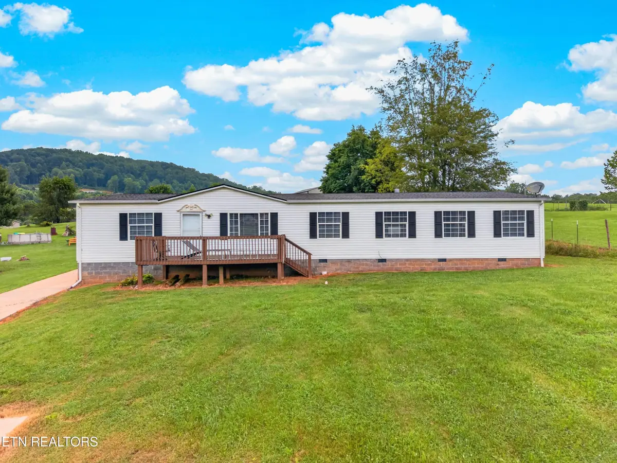 4161 Carters Valley Rd, Church Hill, TN 37642 - #1