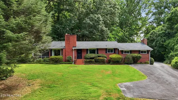 2508 Fox Chase Lane, Knoxville, TN 37920