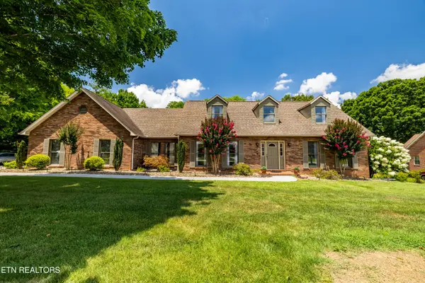 135 N Panoscenic Drive, Maryville, TN 37803