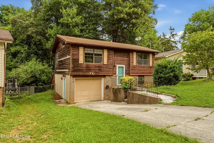 1503 Woodpointe Drive, Knoxville, TN 37931 - #2