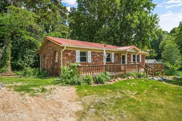 1443 Johnathan Drive, Louisville, TN 37777