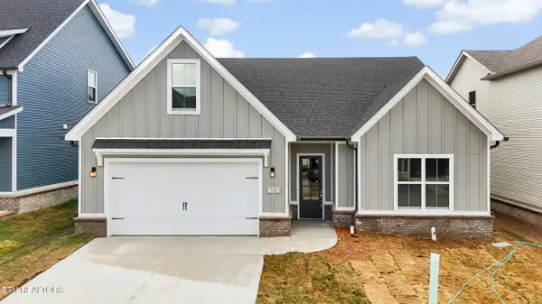 2582 Marshall Pass Rd, Knoxville, TN 37932