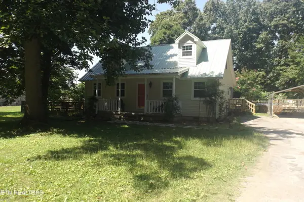 7802 Pioneer Tr, Knoxville, TN 37924