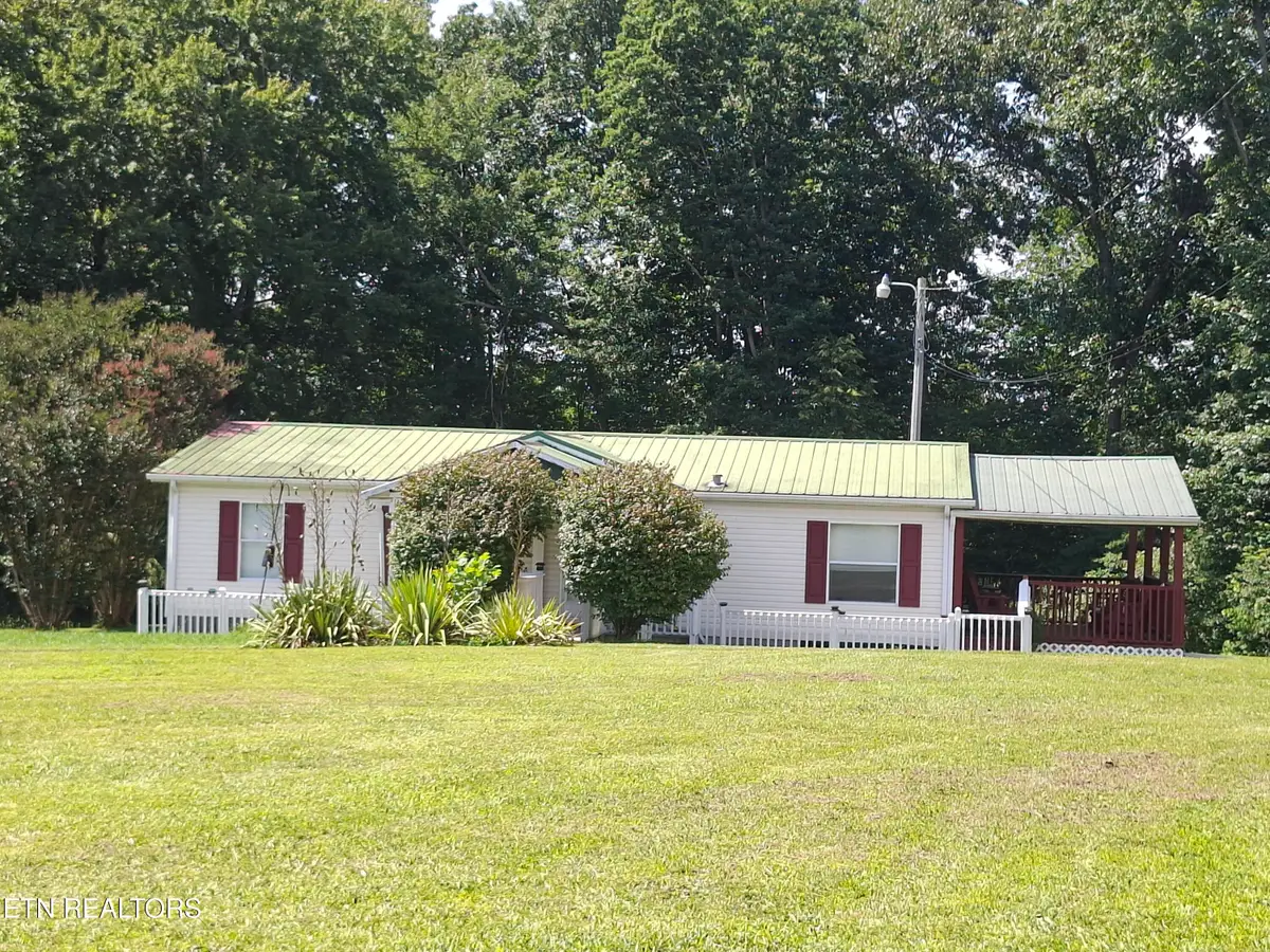 418 Mountain View Rd, Robbins, TN 37852 - #1