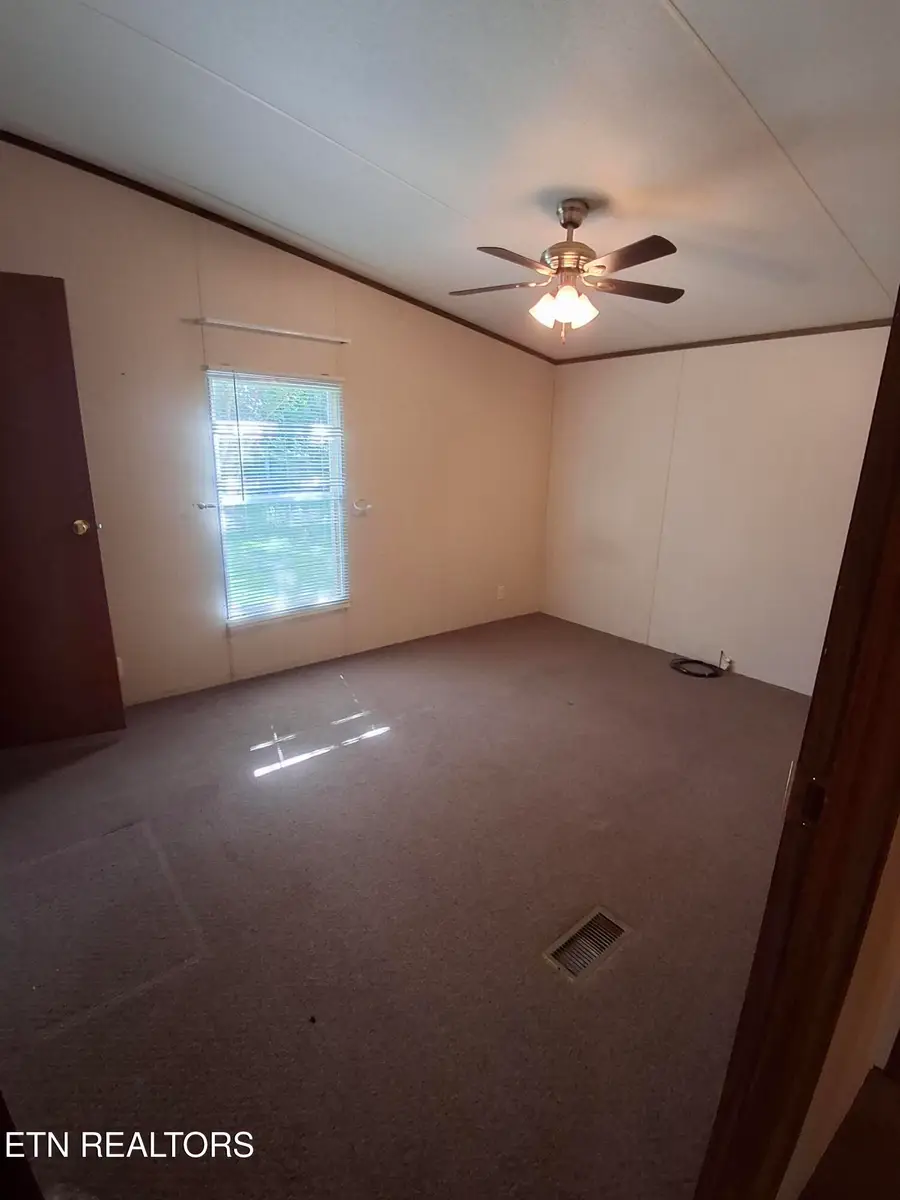 418 Mountain View Rd, Robbins, TN 37852 - #3