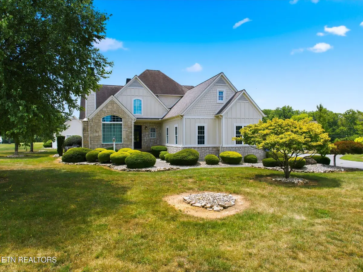 105 Lindsey Drive, Madisonville, TN 37354 - #1