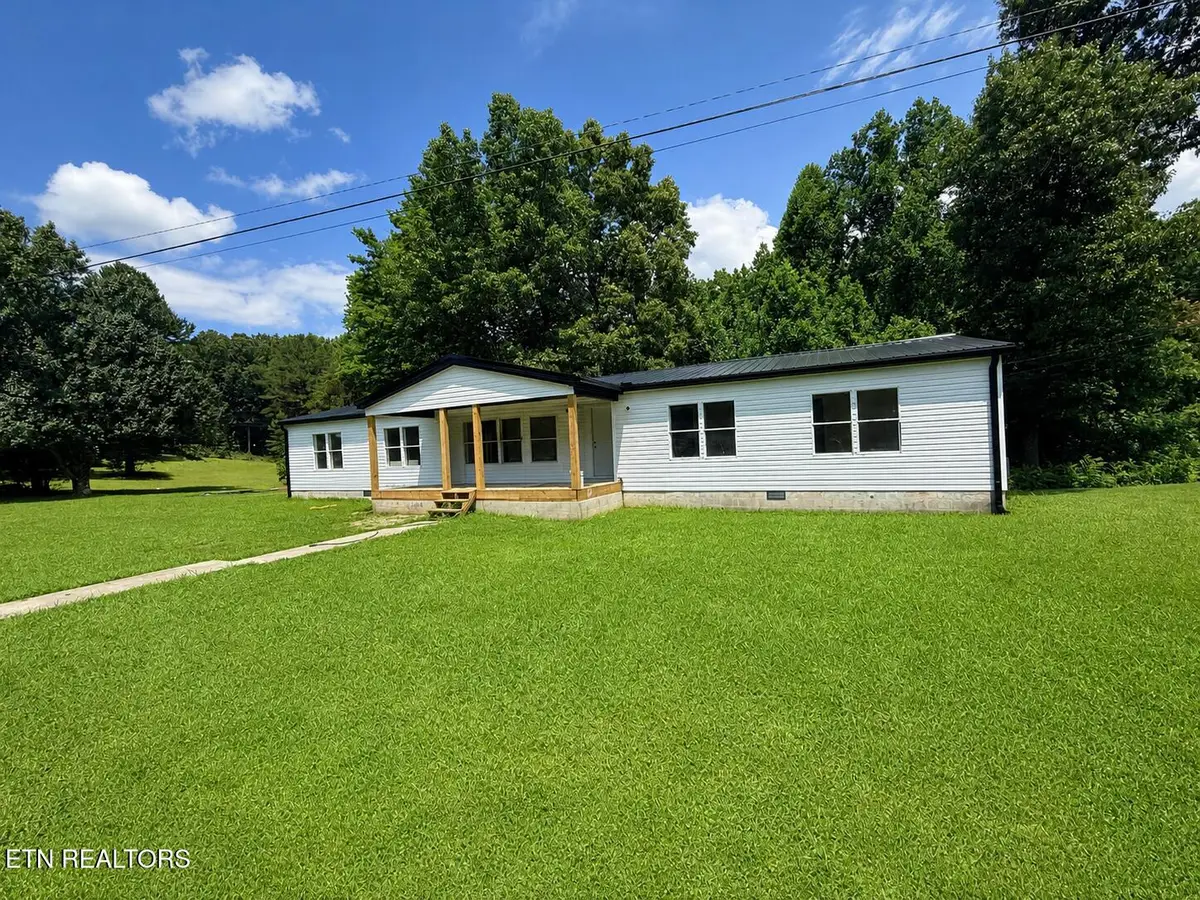 1035 Star Point Rd, Jamestown, TN 38556 - #1
