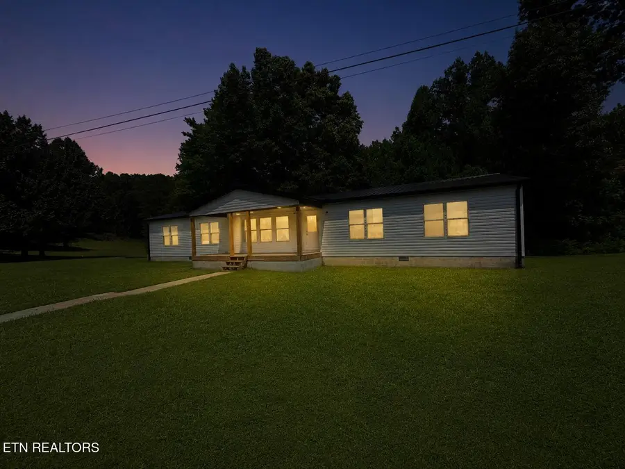 1035 Star Point Rd, Jamestown, TN 38556 - #2