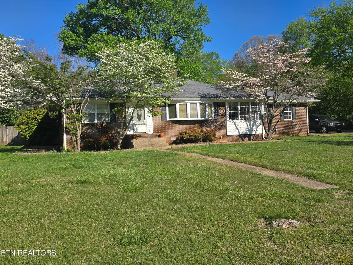 1529 Scenic Drive, Maryville, TN 37803 - #1