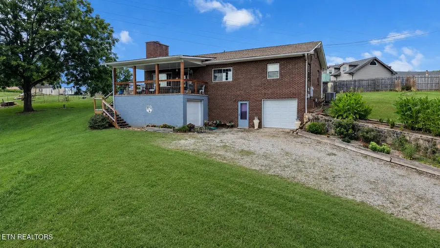 2812 Mentor Rd, Louisville, TN 37777 - #2
