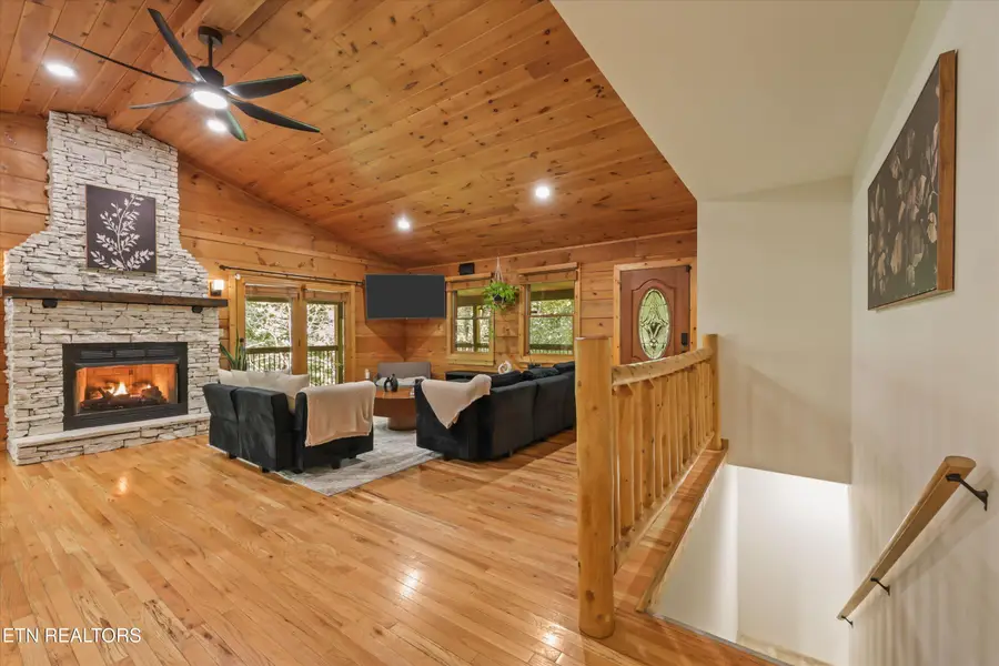 288 Panther Creek Rd, Sevierville, TN 37876 - #3