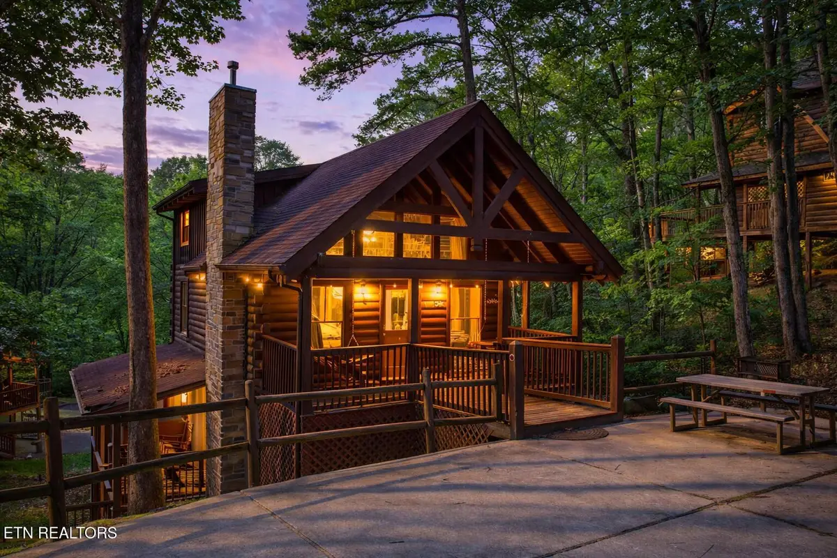 952 Iron Mountain Rd, Pigeon Forge, TN 37863 - #1