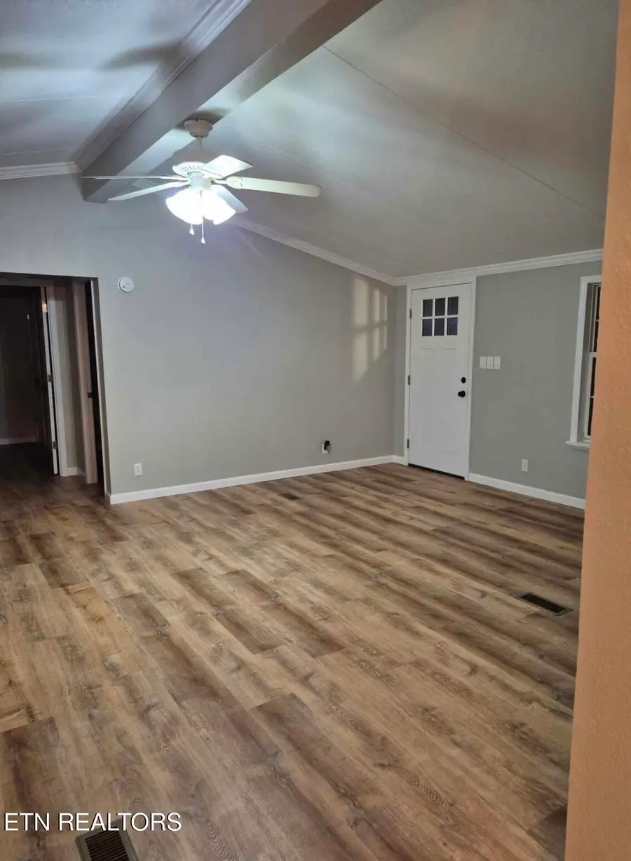 1424 Creston Rd, Crossville, TN 38571 - #2