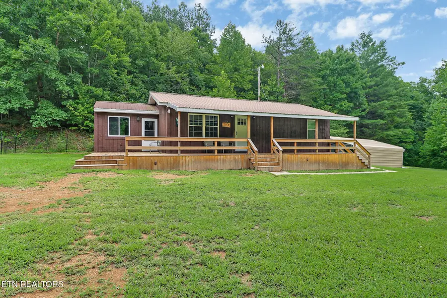 615 E Robbins Rd, Robbins, TN 37852 - #3