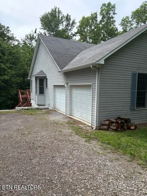 36 Point Place, Monterey, TN 38574 - #2