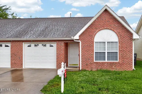 4930 Grigsby Gate Way, Knoxville, TN 37912