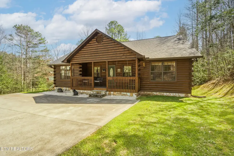 1711 Brent Hills Blvd, Gatlinburg, TN 37738 - #2