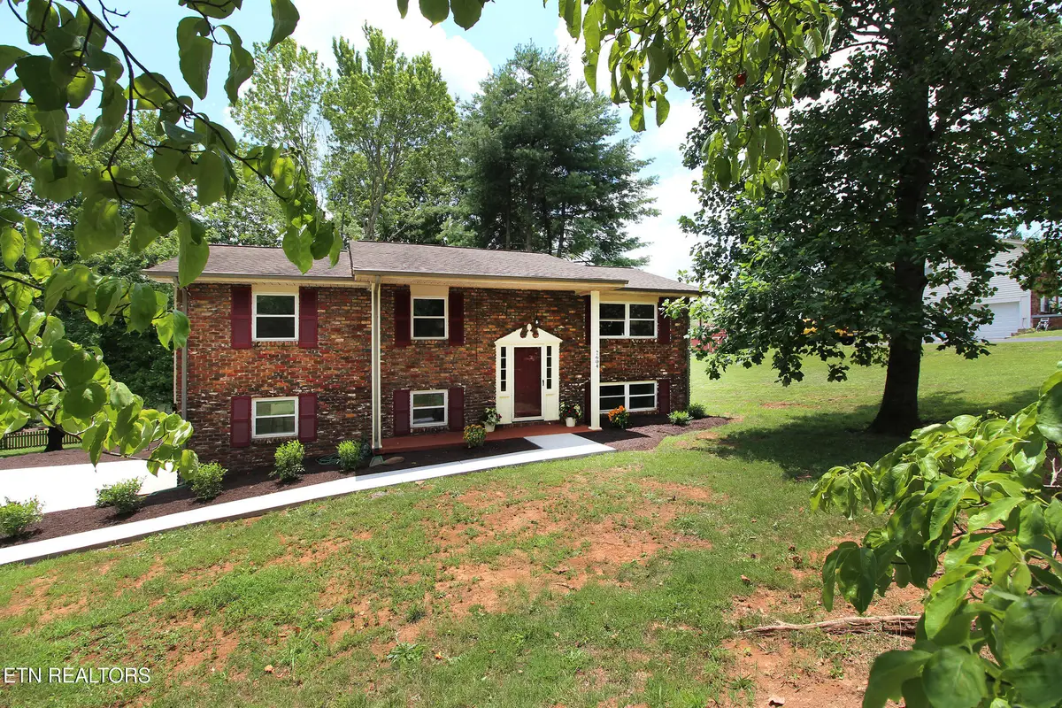 7604 SW Kingsbury Drive, Knoxville, TN 37919 - #1