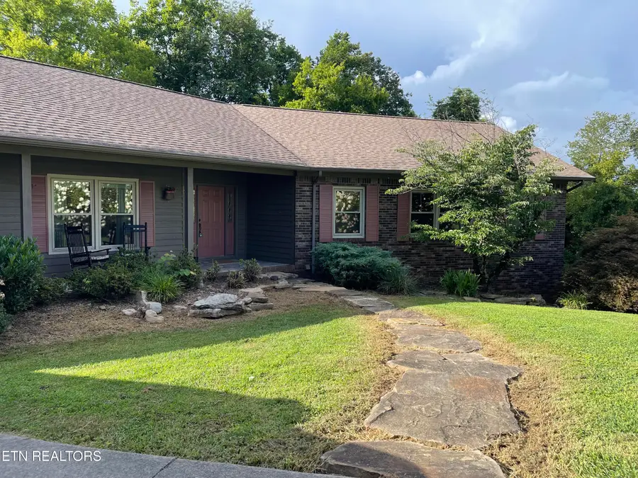 103 Farmington Place, Clinton, TN 37716 - #3