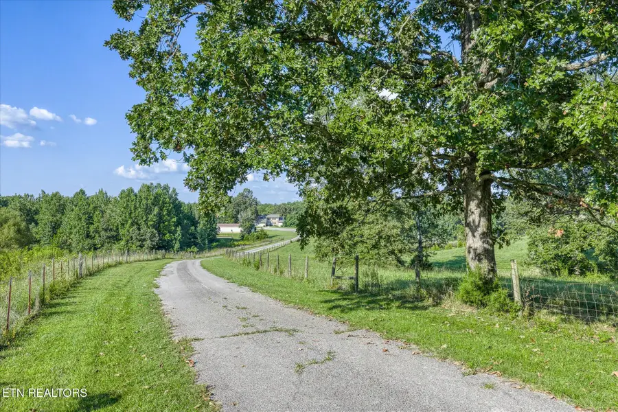 3916 Indian Mound Rd, Sparta, TN 38583 - #2