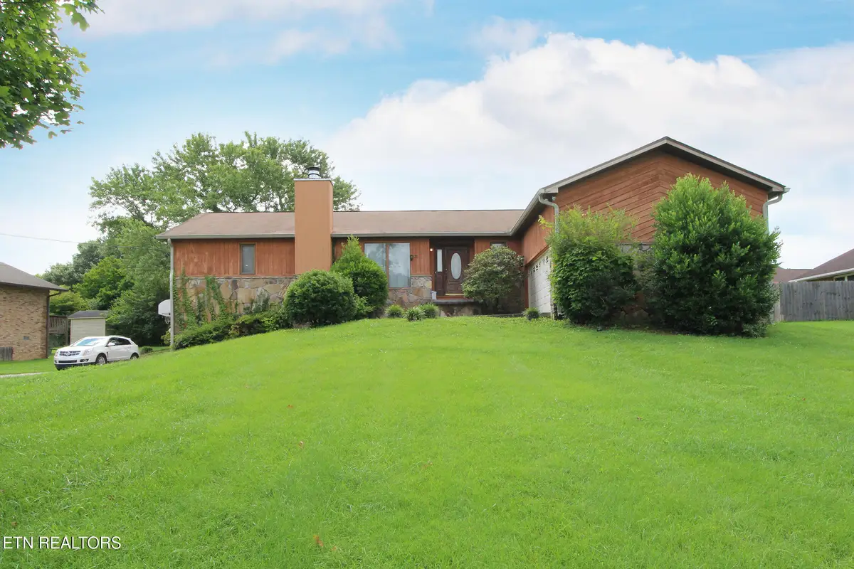 1816 River Shores Drive, Knoxville, TN 37914 - #1