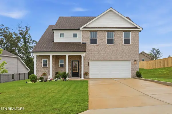 389 Sugar Maple Tr, Lenoir City, TN 37771