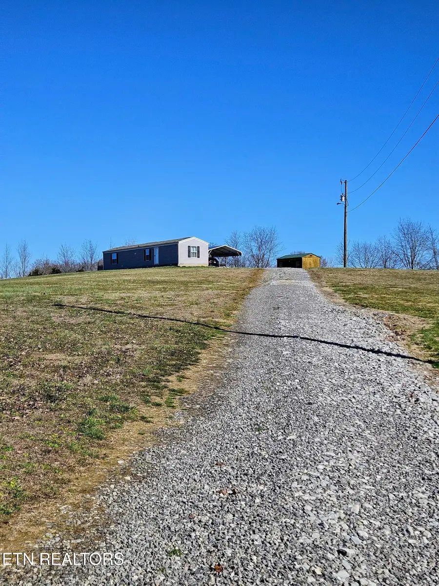 1099 Lakeside Rd, Madisonville, TN 37354 - #2