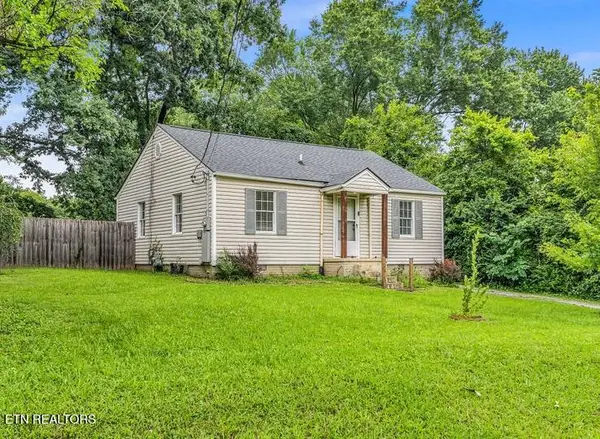 3511 Kenilworth Lane, Knoxville, TN 37914