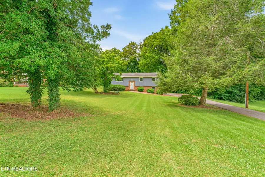 8301 Hunterhill Drive, Knoxville, TN 37923 - #3