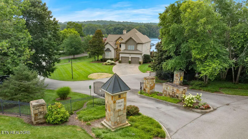 210 Casa Del Lago Way, Lenoir City, TN 37772 - #1